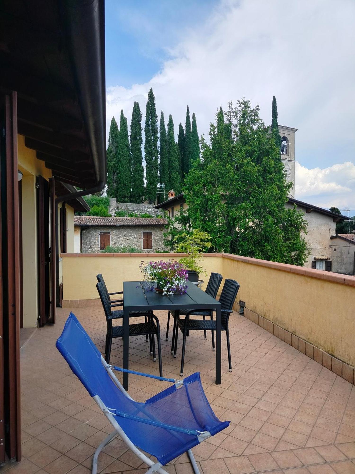 Апартаменты Borgo Antico Сан-Феличе-дель-Бенако Экстерьер фото